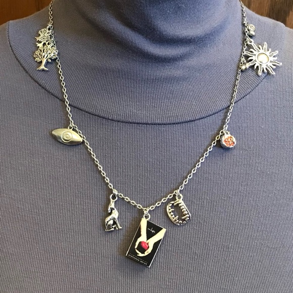 Twilight by Stephenie Meyer Handmade Literature Necklace, Book Cover, Vampire - Picture 6 of 16